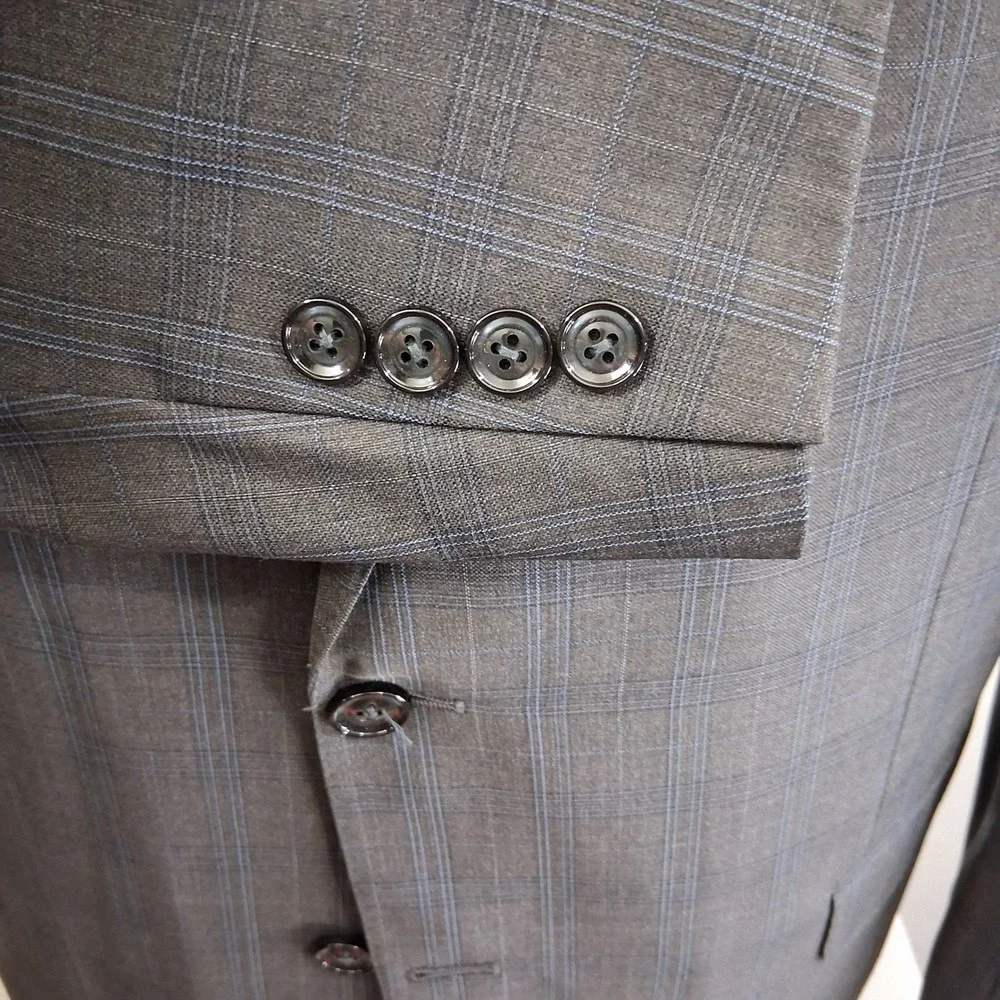 Hart Schaffner Marx Blazer Men 46R Grey Plaid Two Button Made in USA Double Vent